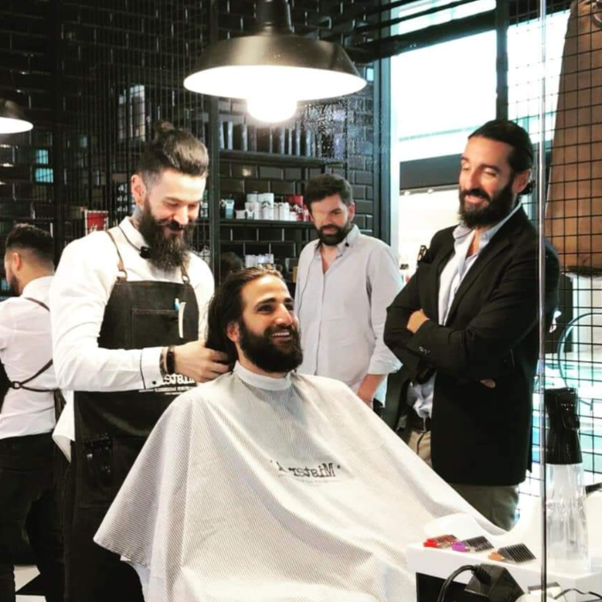 Imagen descriptiva de Curso Oficial de Barbería