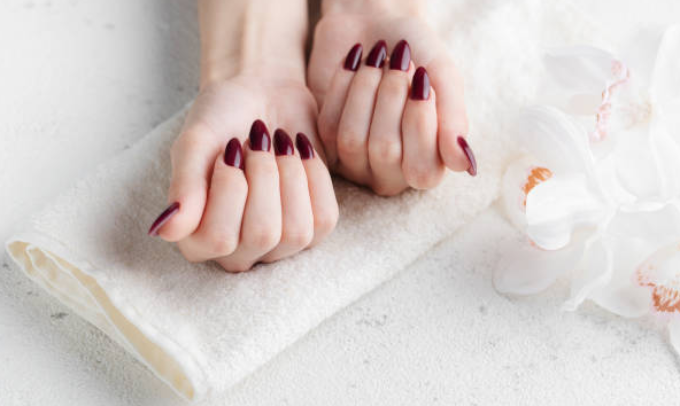 Imagen descriptiva de Manicura y pedicura